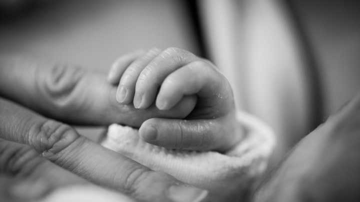 Muere Bebé Rarámuri de 8 Meses por Complicaciones de Sarampión en Chihuahua