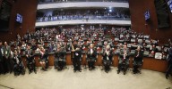 Rinden ministros y jueces electos protesta en el Senado bajo fuerte resguardo