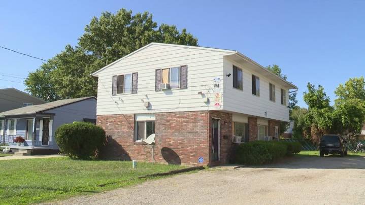 Police: 16-year-old accused of fatally shooting mother in Lorain home
