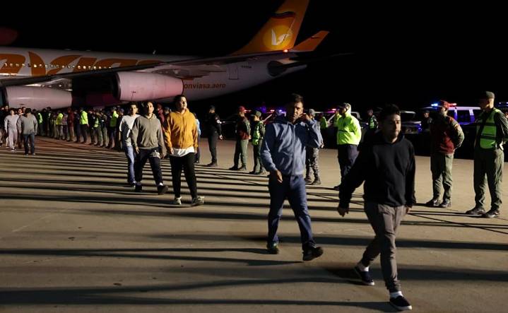 EU pide a casi 270 mil venezolanos "prepararse" para salir del país en noviembre; protección vencía el 10 de septiembre