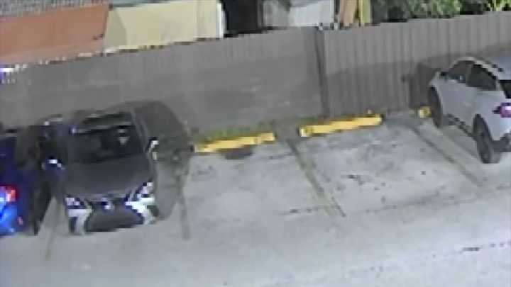 Surveillance video shows thieves stealing car from apartment complex in SW Miami