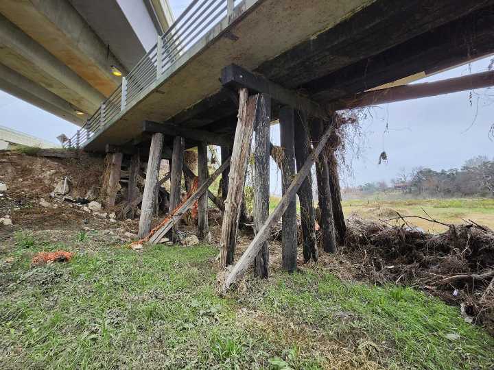 City of Houston begins $1.1 million project to repair MKT trail’s Hogan Street bridge