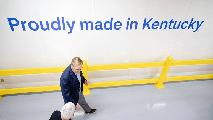 Apple deepens its ties to a Kentucky plant that produces cover glass for iPhone and Apple Watch