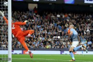 El City y el Barcelona sudan pero cumplen en su estreno en Champions