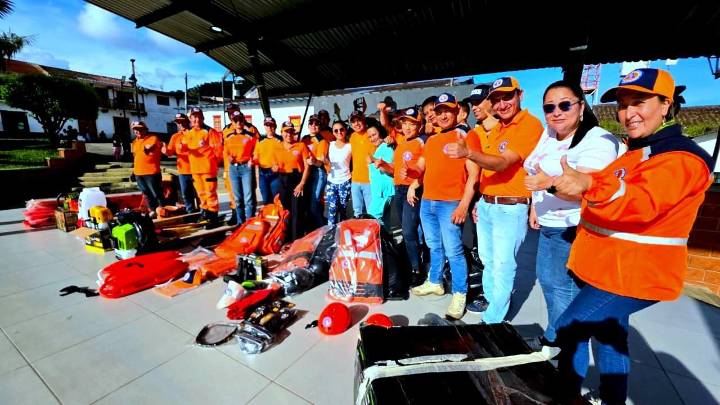 Dotan de equipos para emergencia a la Defensa Civil de Támara, Casanare