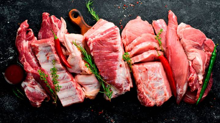China anuncia aranceles temporales de hasta un 62 % a la carne porcina de la UE