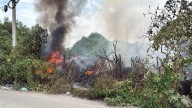 Incendio en Ecatepec consume tiradero clandestino