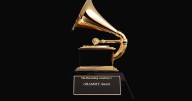 Muere cantante ganador del Grammy a los 57 años tras un accidente aéreo