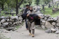 Earthquake in eastern Afghanistan destroys villages and kills 800 people, with 2,500 injured