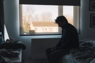 Prevención del suicidio: Minsal lanza guía para fortalecer vínculos y combatir el aislamiento