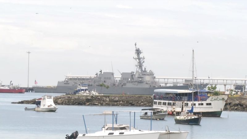 ¿Qué hace un destructor de EE.UU. frente al canal de Panamá en medio de las crecientes tensiones en el Caribe?