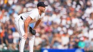 Tigers blow late lead, drop fifth straight as division race tightens