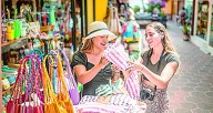 Mexicanos compran más importados pese a campañas oficiales