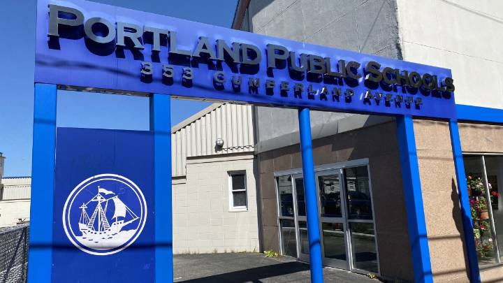 Arrest of a Portland parent near an elementary school by 'unidentified' agents sparks widespread fear