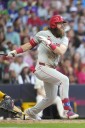 Marsh’s go-ahead single in 9th lifts Phillies over Brewers 10