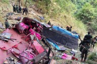 15 Dead After Bus Crashes and Plummets 1,000 Feet Off Cliff in Sri Lanka