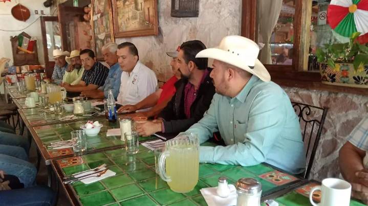 Agricultores anuncian movilización nacional si precio del maíz no alcanza 7,200 pesos por tonelada