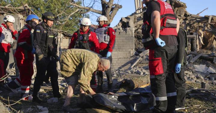 Russia and Ukraine trade deadly drone strikes as Zelenskyy anticipates intense diplomacy at UN