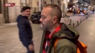 Antonio Maestre se sienta en el banquillo tras el incidente con Vito Quiles
