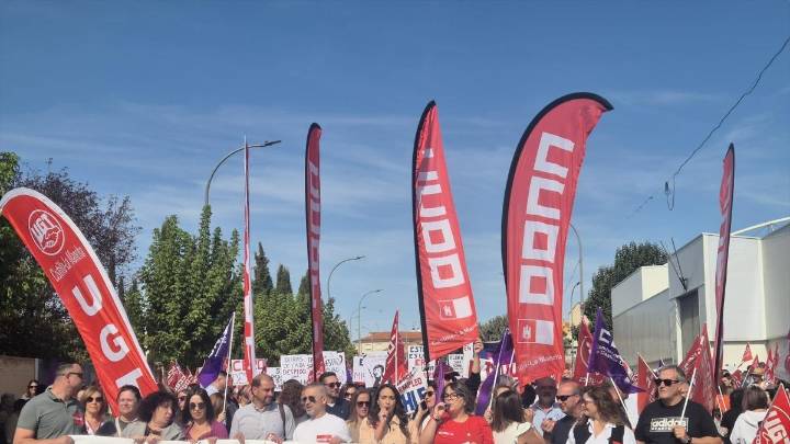 Manifestación en Motilla de Palancar contra el ERE de Mahle que contempla 550 despidos