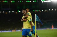 3-0. Un Brasil fértil en delanteros golea a Chile y asume segundo lugar en eliminatorias