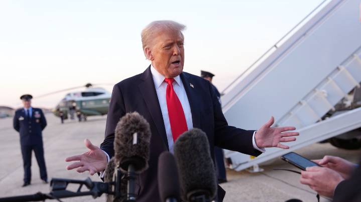 Supreme Court pauses judge's order on Trump foreign aid freeze