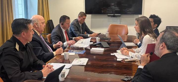Cúpula de Policía y Fuerzas Armadas hacen gestiones por certificación de Estados Unidos