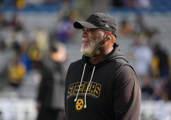 Deadspin | Steelers win first NFL game in Ireland, downing Vikings