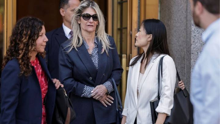 Former US Senator Bob Menendez’s Wife Sentenced to 4