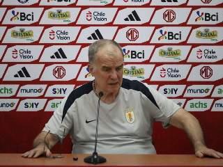 Un papelón histórico: Chile quedó último tras el empate sin goles con Uruguay en el Estadio Nacional