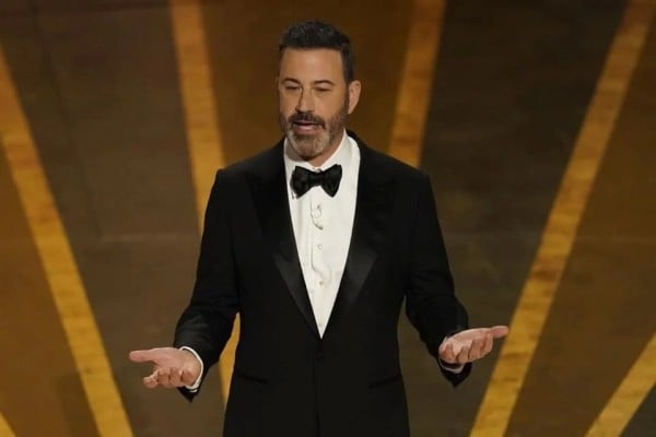 Suspenden programa de Jimmy Kimmel tras polémica por Kirk