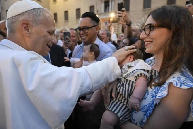 Pope Leo XIV highlights importance of witness of families in today’s world