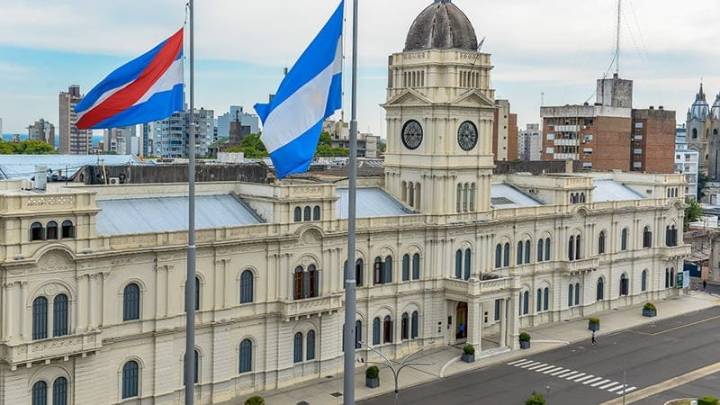 Un empleado muerto percibía sueldo en Entre Ríos: ahora el estado quiere recuperar más de $7 millones