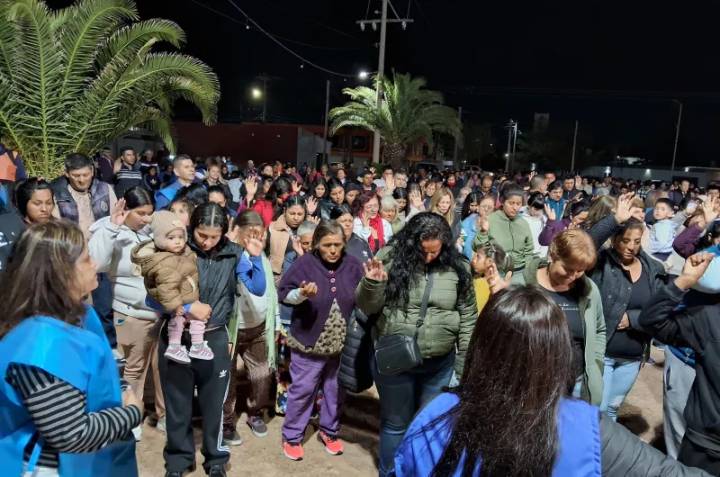 Añatuya: comenzó la campaña evangélica de la sanidad y milagros