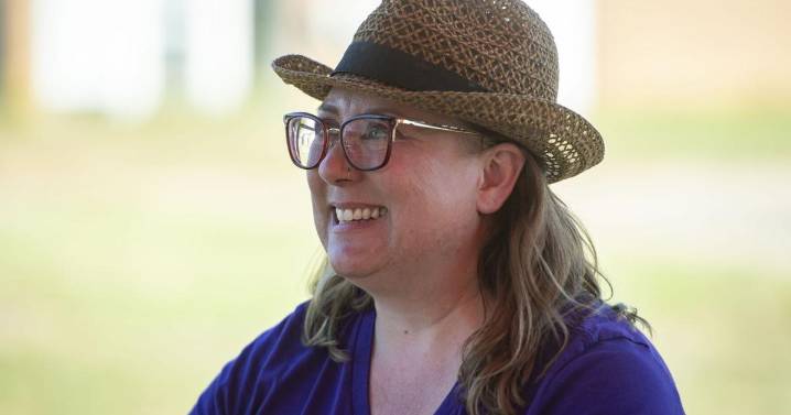 Hempel Irani leads in City Council District 5 after primary election polls close