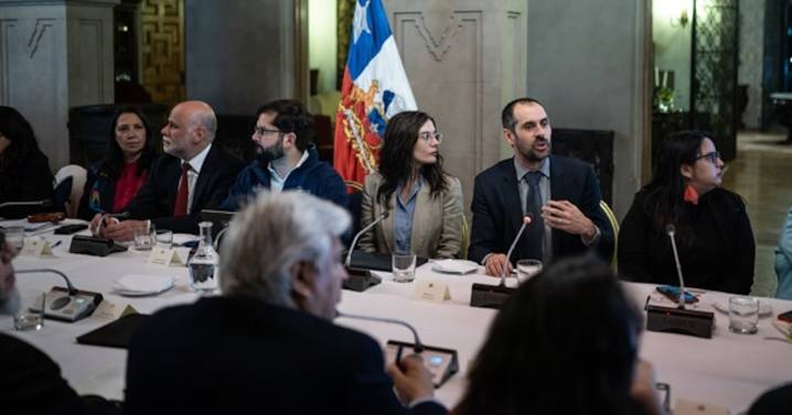 Dieta de expresidentes en Presupuesto 2026: Ejecutivo sostiene que “se cumple con el mandato constitucional”