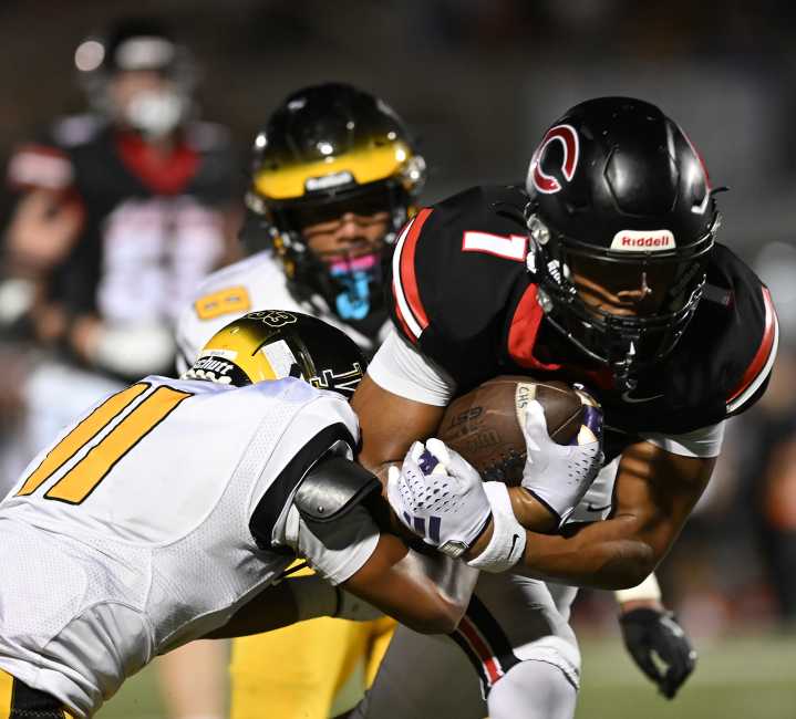 Camas gets better across the board for 35-22 win over Lincoln of Tacoma