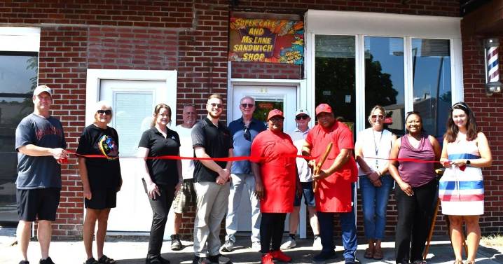 Roseberry fights hunger with new Super Cafe