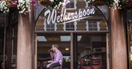 Wetherspoons scraps new bar queuing rules after backlash