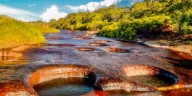 Turista murió en pozo profundo del ‘Caño Cristales’ de Santander: omitió señal de prohibición en el balneario Las Gachas