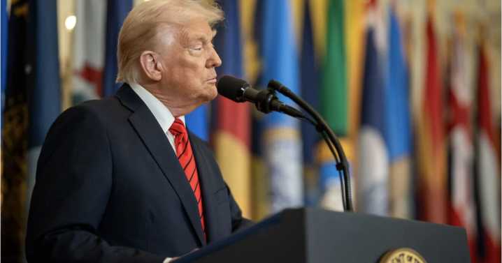Trump appears to threaten NY federal funding after Hochul backs Mamdani