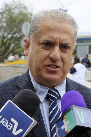 Autoridades atienden deslaves cercanos a zonas escolares