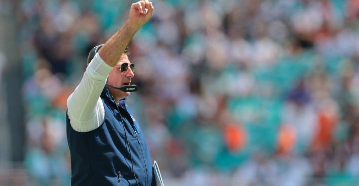 Patriots survive ‘street fight’ to earn Mike Vrabel first win as head coach