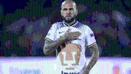Pumas gana demanda a Dani Alves; el brasileño pagará millones de dólares al club