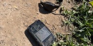 Buscan a un hombre que cortó su tobillera electrónica, la destrozó y la abandonó en una zanja en Chaco
