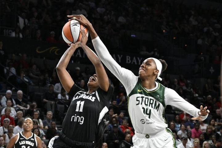 Deadspin | Jackie Young's late putback helps Aces survive Storm, advance to semifinals