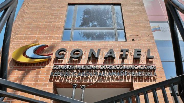 Conatel exigirá certificación y homologación para importar equipos tecnológicos