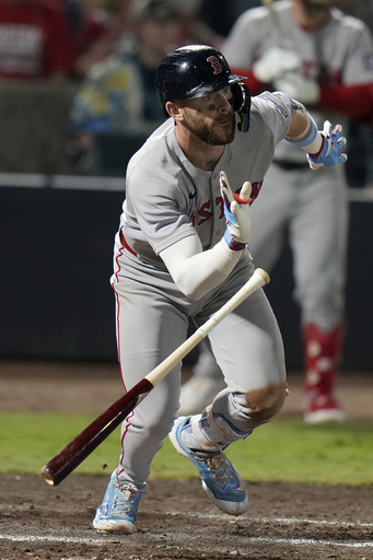Story pega sencillo decisivo en la 9ª y Medias Rojas vencen 6-3 a Rays para seguir en la lucha