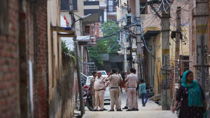 Delhi News Live Updates: At least 3 schools in shut after receiving bomb threat; Delhi likely to witness partly cloudy skies today