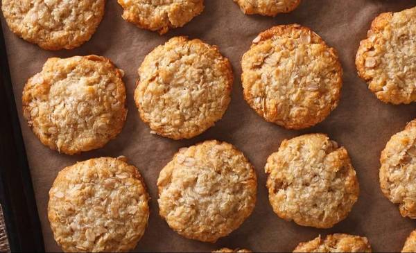 Receta sin azúcar ni harina de galletitas de avena, coco y miel